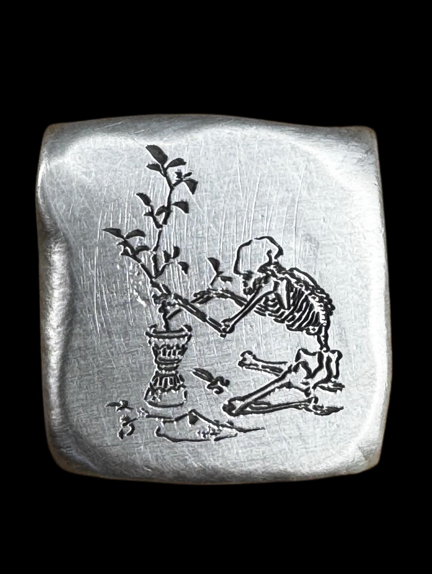 Hand-poured silver piece – view 1